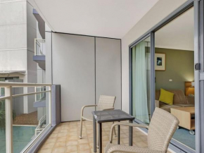 The Oaks Waterfront Apartment 216